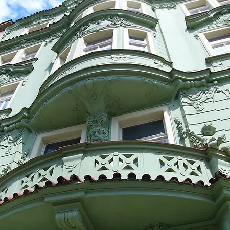 Apartment Apartman Alice Letna